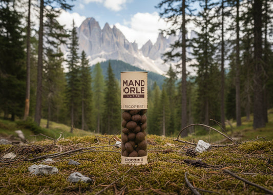 Mandorle ricoperte di Cioccolato al Latte • 135g