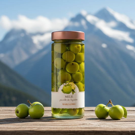 Mele piccole in liquore • 650g • La fragranza dei meleti trentini avvolta da un gradevolissimo manto alcolico